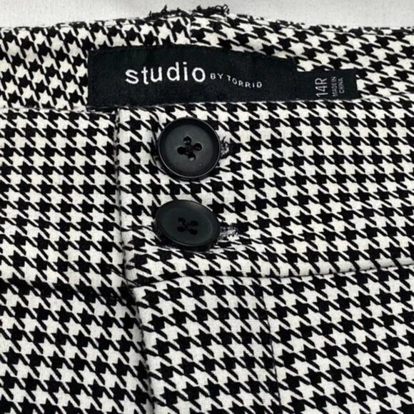 Studio By Torrid Trouser Bootcut Pant Women's 14R Black White Houndstooth EUC - Picture 6 of 10